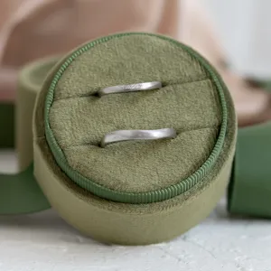 Matné organické snubní prsteny s diamanty FLUME Thumbnail