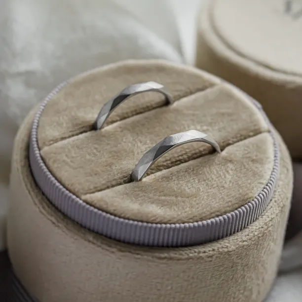 Tepané snubní prsteny BRITTON Image