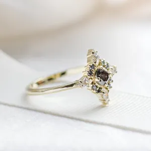 Zásnubní cluster prsten se salt'n'pepper diamanty FERRARA Thumbnail