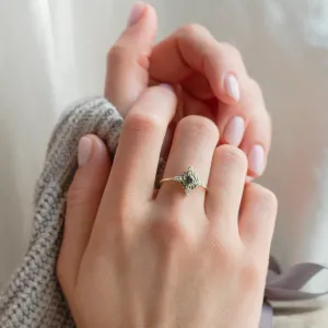 Zásnubní cluster prsten se salt'n'pepper diamanty FERRARA Thumbnail