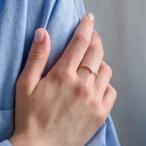 Vykrojený snubní prsten s moissanity PARLOR Thumbnail