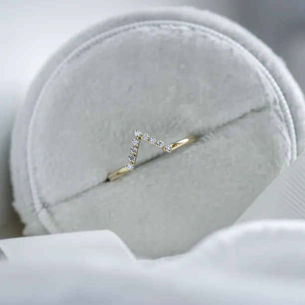 Vykrojený snubní prsten s diamanty REGGIO Image