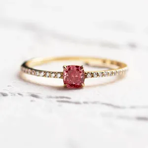 Engagement ring with pink lab grown diamond CORALINE