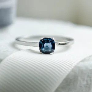 Gold ring with cushion blue sapphire NEEL Thumbnail
