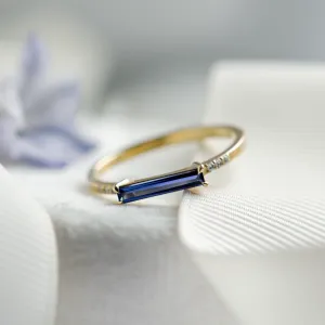 Gold ring with blue lab grown sapphire and diamonds IRIS Thumbnail
