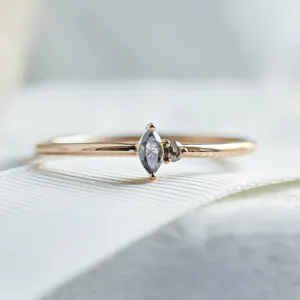 Zlatý minimalistický cluster prsten se salt and pepper diamanty KAIP Thumbnail