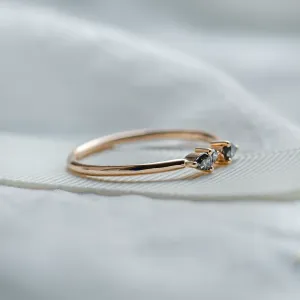 Jemný cluster prsten se salt and pepper diamanty FINLEY Thumbnail