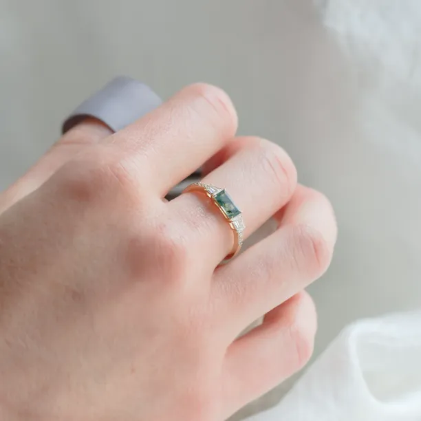 Ring in art deco style with moss agate and moissanites DINETH Image
