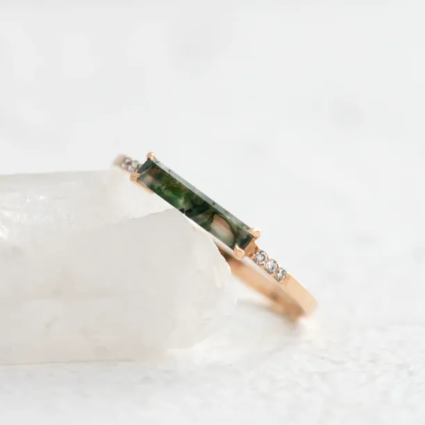 Gold ring with baguette moss agate and diamonds ELLETH Image