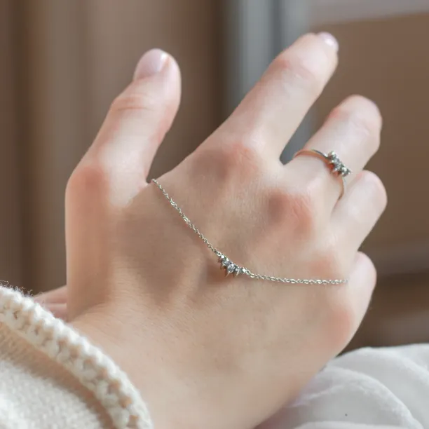 Kolekce cluster šperků se salt and pepper diamanty MABEL Image