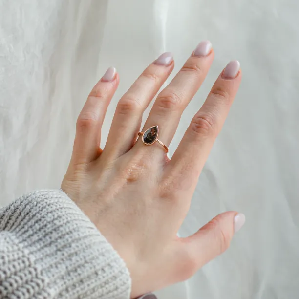 Prsten s velkým salt and pepper diamantem FLAVIA Image