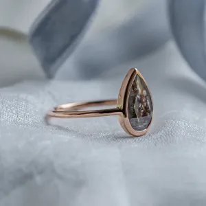 Prsten s velkým salt and pepper diamantem FLAVIA Thumbnail