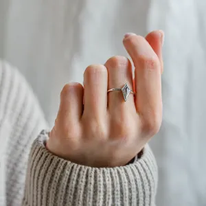 Vintage kite prsten se salt and pepper diamantem LIVIA Thumbnail