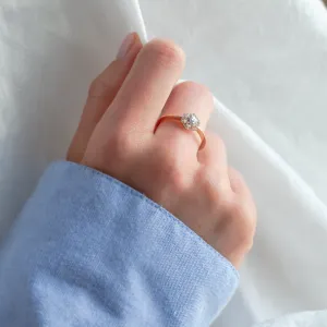 Halo zásnubní prsten s moissanity BLANCHE