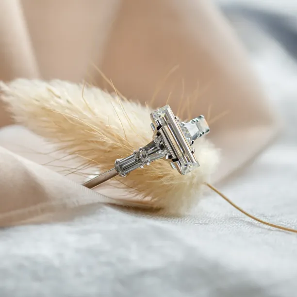 Elegant engagement ring with baguette moissanites EARL Image