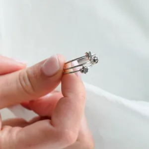 Minimalistický zásnubní prsten se salt'n'pepper diamantem RETTI Thumbnail