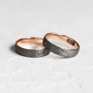Black wedding rings with woodbark surface EBEN