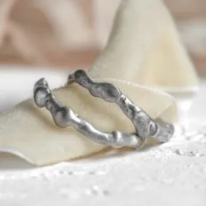 Curved gold wedding rings ZINC