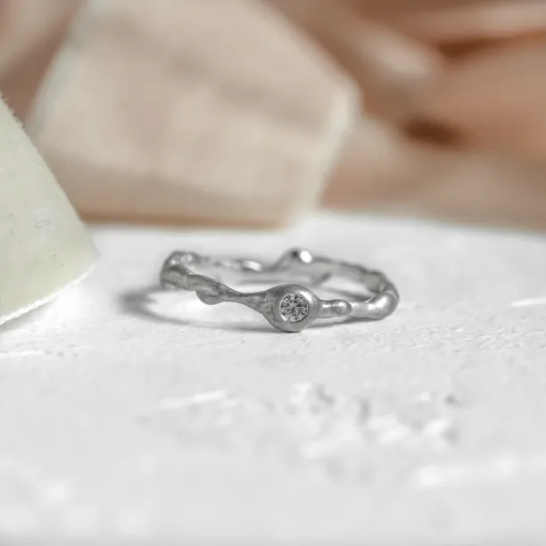 Organický zásnubní prsten s diamantem PLUMBUM Image