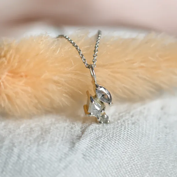 Sada zlatých šperků se salt and pepper diamanty v cluster stylu SHIRLEY Image