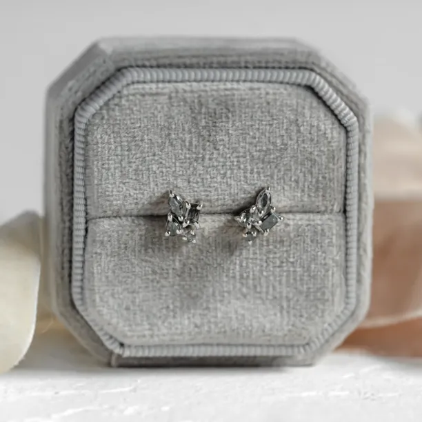 Gold cluster earrings with salt and pepper diamonds QUATRO Image