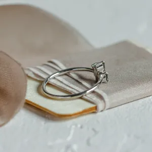 Netradiční cluster prsten se salt and pepper diamanty TASSIA Thumbnail