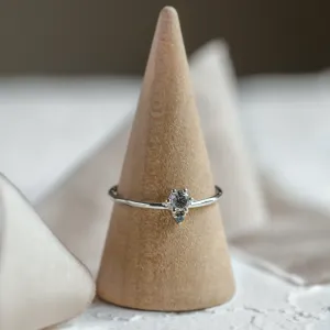 Decentní cluster prsten se salt and pepper diamanty ORESTE Thumbnail