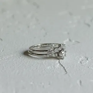 Elegant engagement set with diamonds GABRIELE Thumbnail