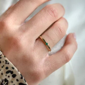 Minimalist ring with emerald HAIMERALD