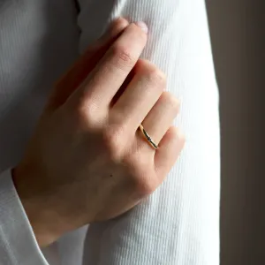 Minimalistický zásnubní prsten se salt'n'pepper diamantem HAIMER