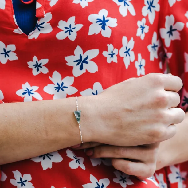 Zlatý náramek s triangle mechovým achátem VANYAR Image