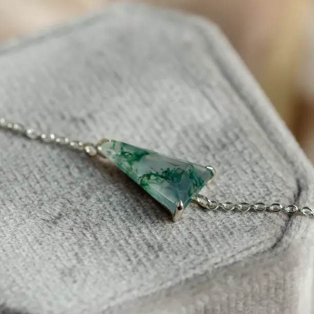 Zlatý náramek s triangle mechovým achátem VANYAR Image