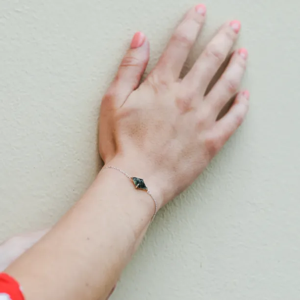 Zlatý náramek s kite mechovým achátem AVARI Image