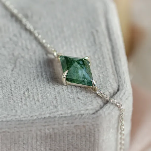 Zlatý náramek s kite mechovým achátem AVARI Image