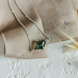 Zlatý náramek s kite mechovým achátem AVARI Thumbnail