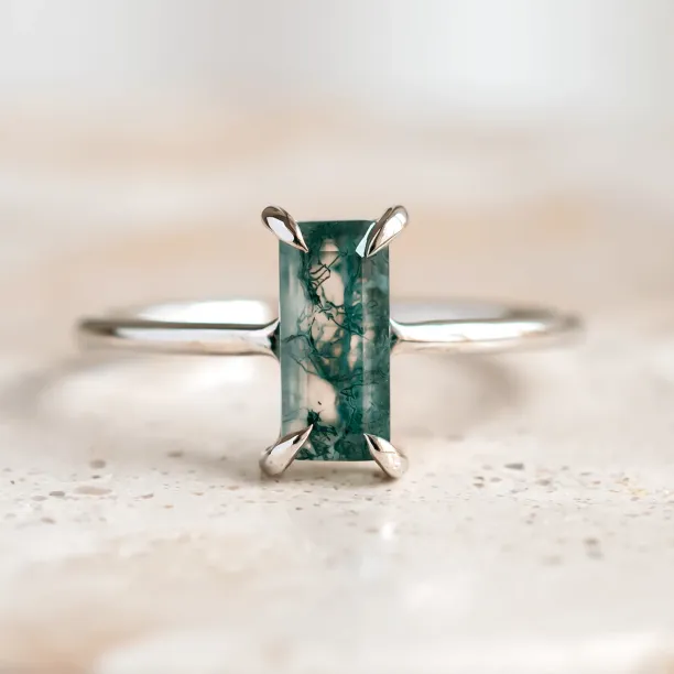 Elegant ring with baguette moss agate FAIRY Image