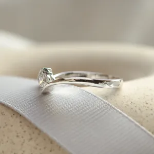 Zlatý zásnubní prsten s lab grown diamantem GRESIA Thumbnail