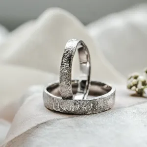 Unusual wedding bands with moon surface LUNE Thumbnail