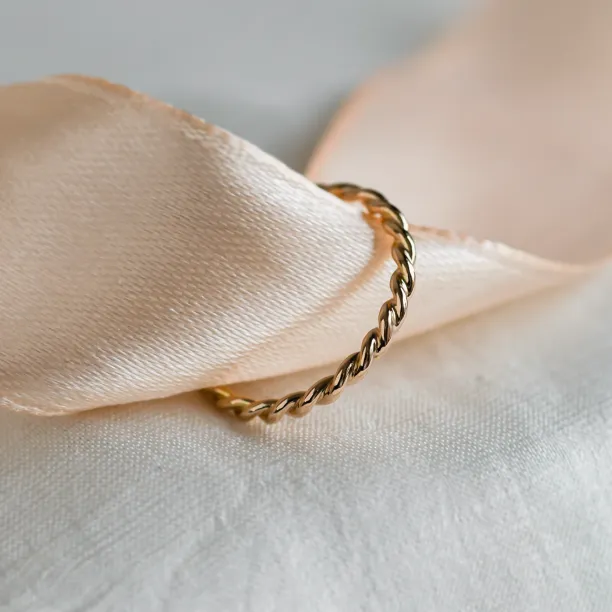 Twisted rope wedding bands VALOS Image