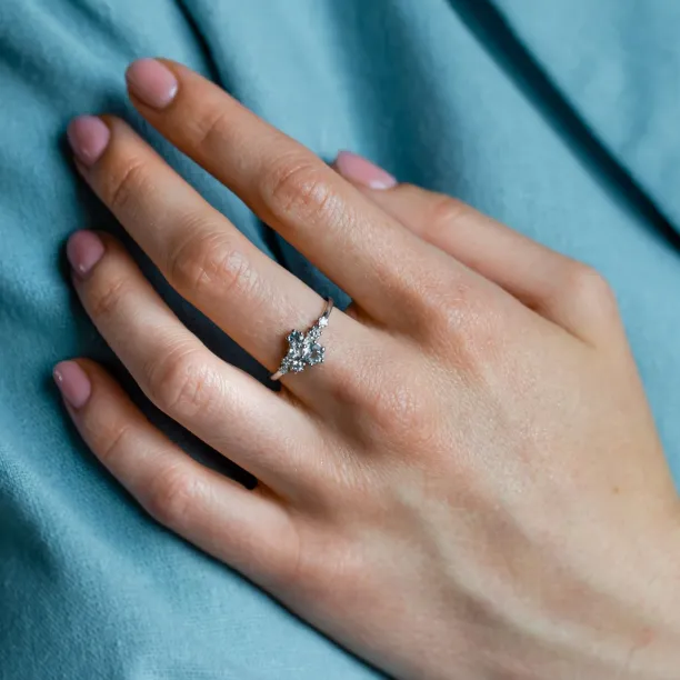 Cluster ring with aquamarines and diamonds GLACIER Image