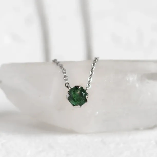 Mechový achát ve zlatém náhrdelníku ELF Image