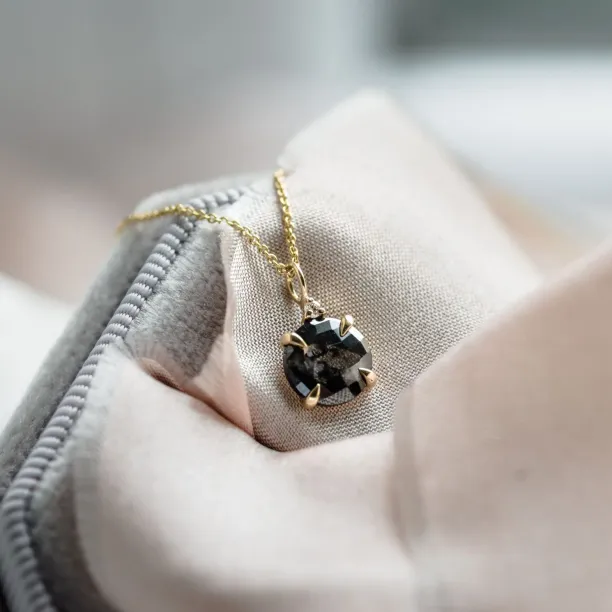 Gold necklace with round diamond salt and pepper EUGENIE Image