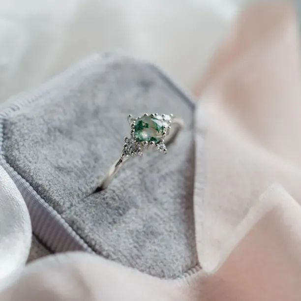 Mechový achát ve zlatém prstenu s diamanty ALBEROBELLO Image