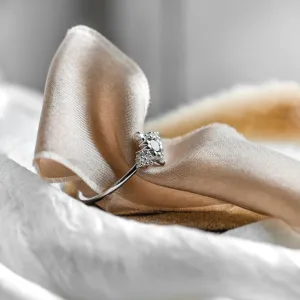 Atypický zlatý prsten se salt'n'pepper diamanty ORION Thumbnail