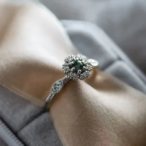 Vintage engagement ring with moss agate and diamonds CALLIN Thumbnail