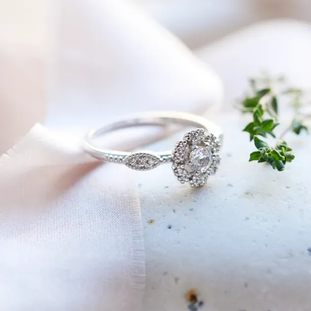 Zlatý vintage prsten s diamanty CALYPSO Image