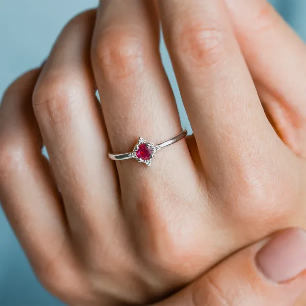 Gold ring with ruby and diamonds RUBY Image