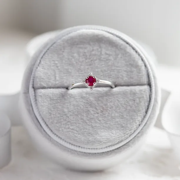 Gold ring with ruby and diamonds RUBY Image