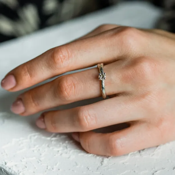 Zlatý větvičkový prsten s morganitem DREMIA Image