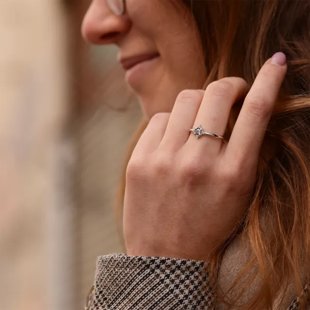 Romantic salt and pepper diamond ring ESTRELLA Image